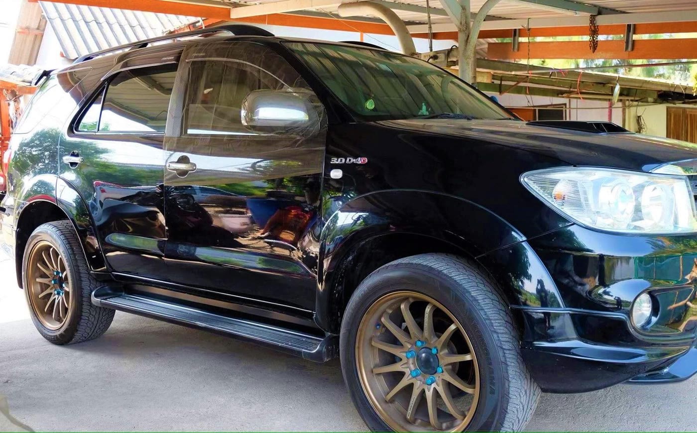 ผ้ามุ้งรถยนต์ผ้าแข็งบนรถ SUV